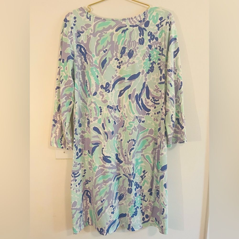 Lilly Pulitzer Tee-Shirt Dress with White Accents - Picture 8 of 9